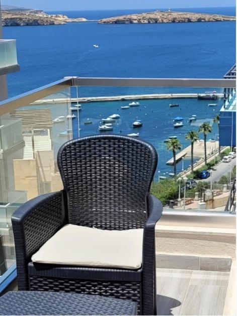 Lovely Apartment With Side Sea View St. Paul's Bay Exteriör bild