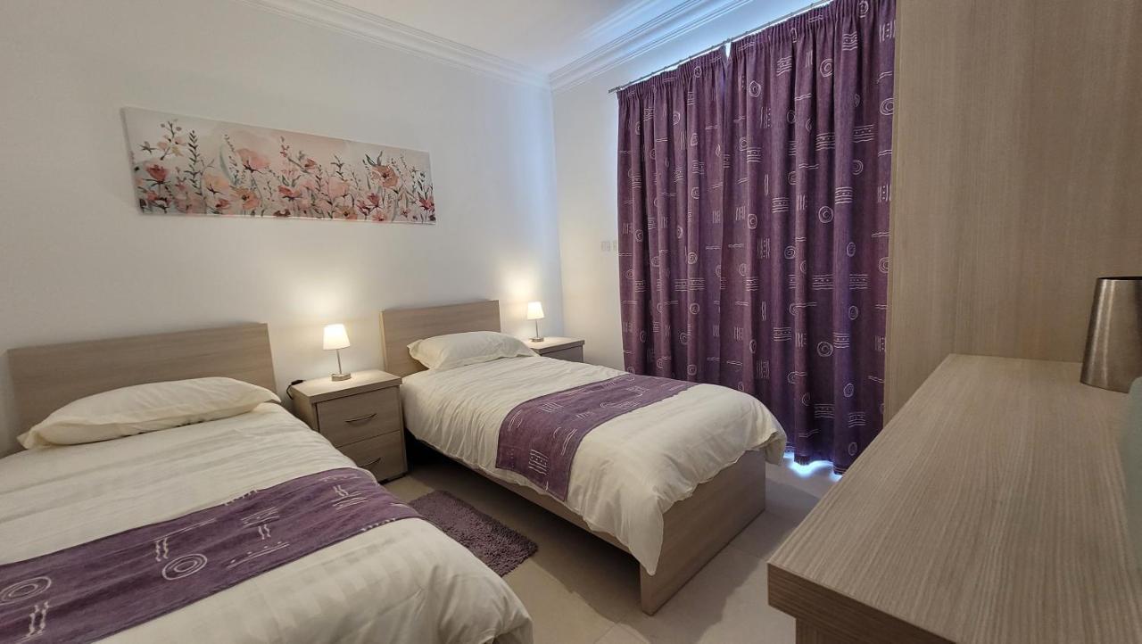 Lovely Apartment With Side Sea View St. Paul's Bay Exteriör bild